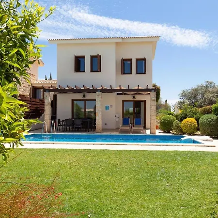 Junior Private Pool By Interhome